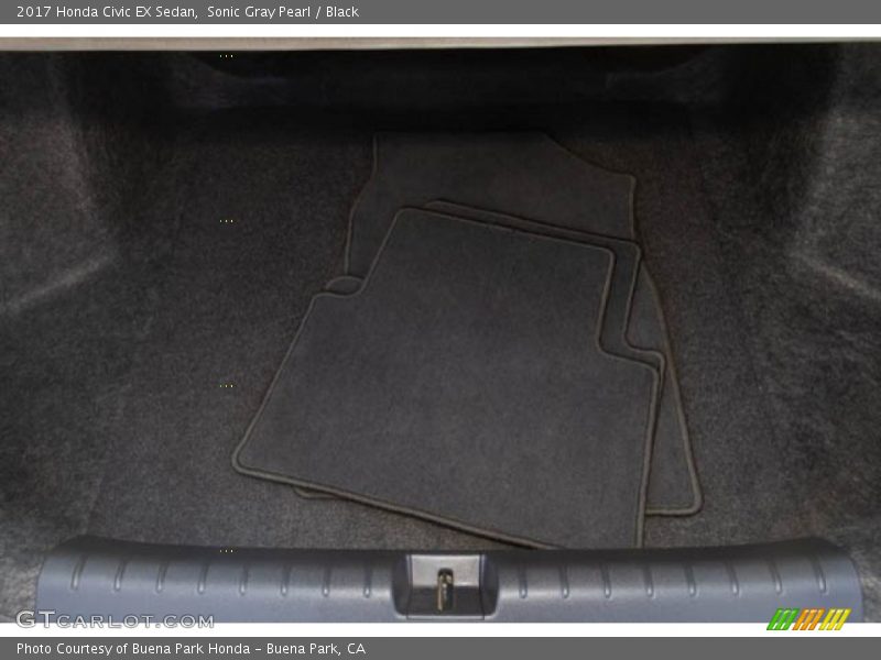 Sonic Gray Pearl / Black 2017 Honda Civic EX Sedan
