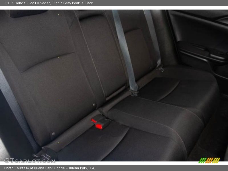 Sonic Gray Pearl / Black 2017 Honda Civic EX Sedan