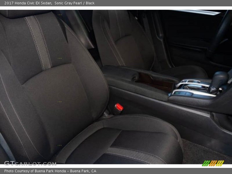 Sonic Gray Pearl / Black 2017 Honda Civic EX Sedan