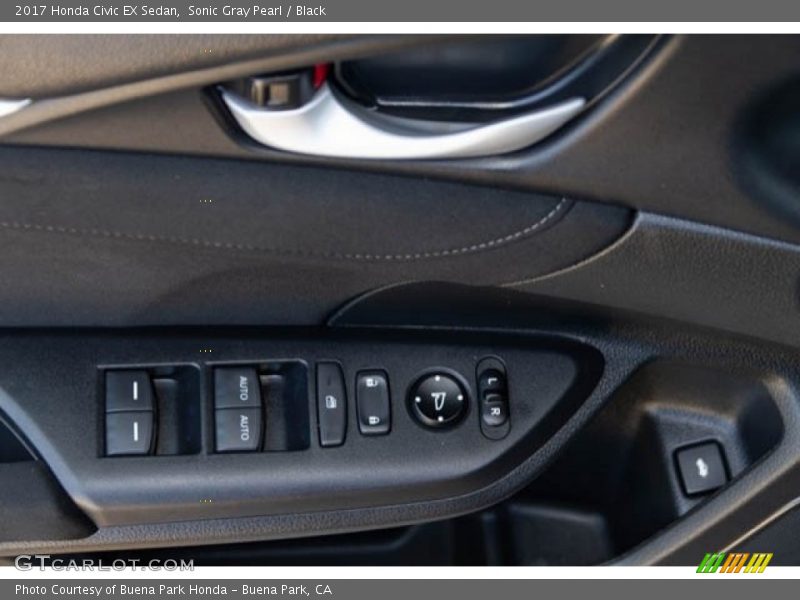 Sonic Gray Pearl / Black 2017 Honda Civic EX Sedan