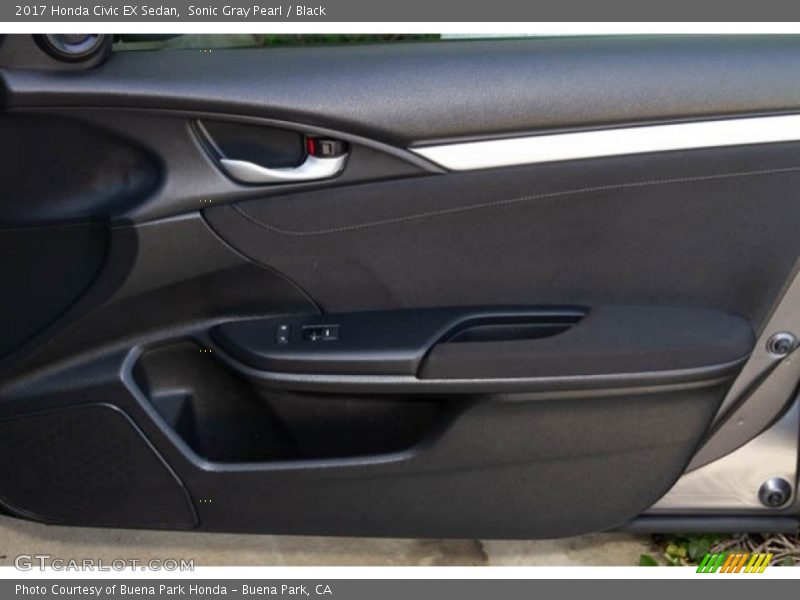Sonic Gray Pearl / Black 2017 Honda Civic EX Sedan