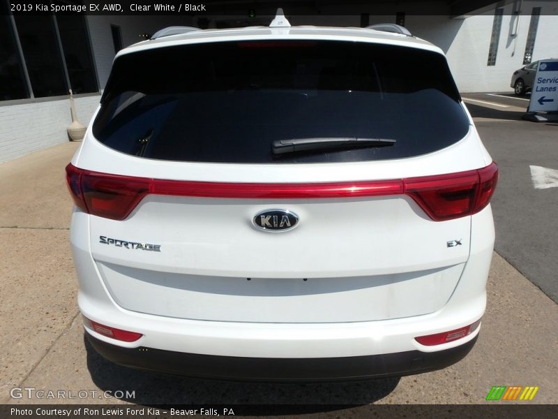 Clear White / Black 2019 Kia Sportage EX AWD