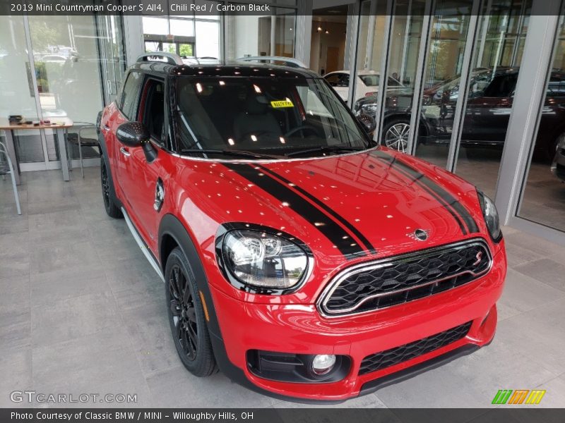 Chili Red / Carbon Black 2019 Mini Countryman Cooper S All4
