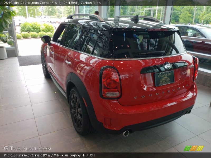 Chili Red / Carbon Black 2019 Mini Countryman Cooper S All4
