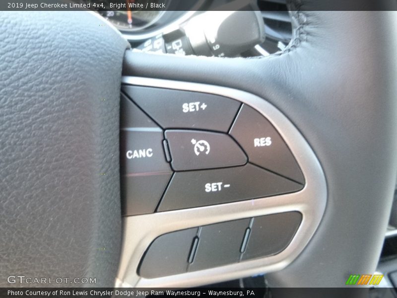 Bright White / Black 2019 Jeep Cherokee Limited 4x4