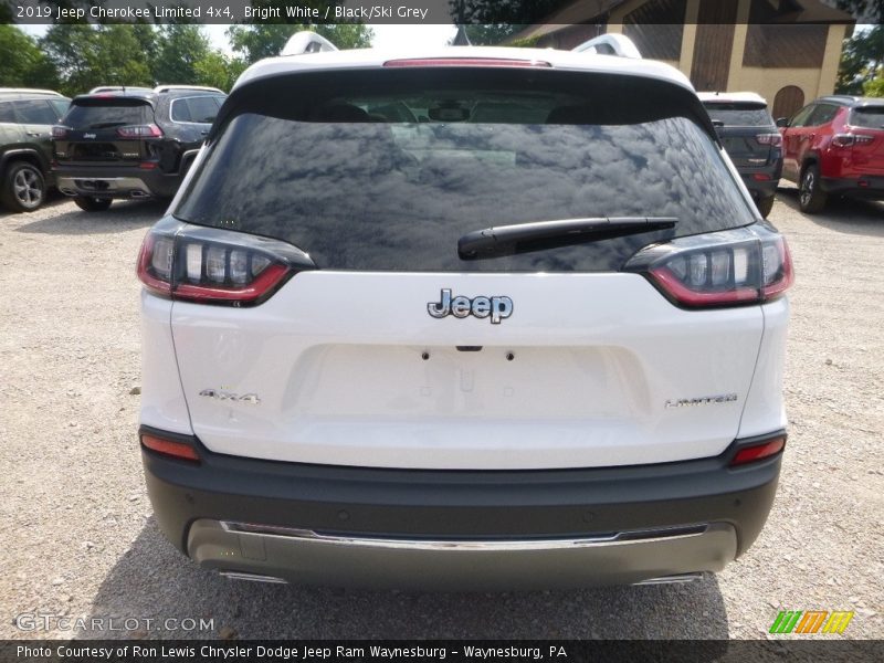 Bright White / Black/Ski Grey 2019 Jeep Cherokee Limited 4x4
