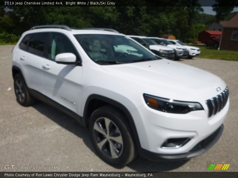 Bright White / Black/Ski Grey 2019 Jeep Cherokee Limited 4x4