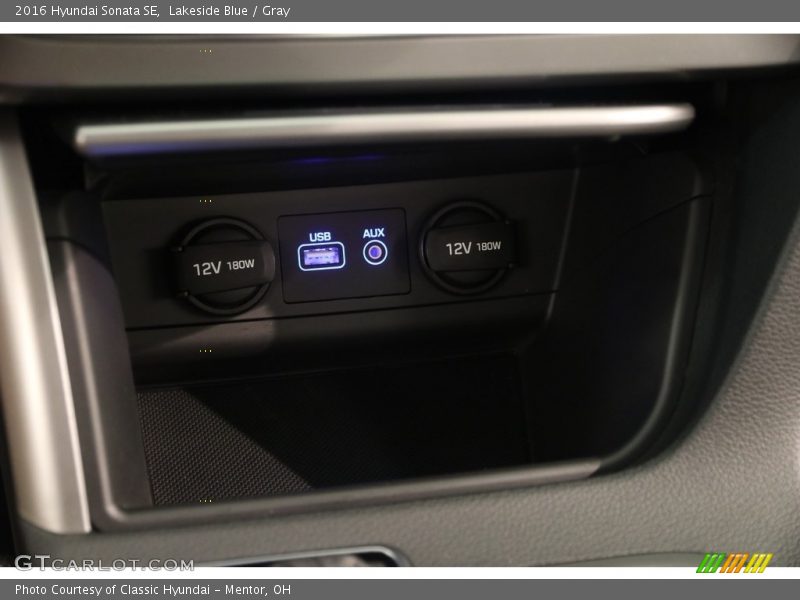 Lakeside Blue / Gray 2016 Hyundai Sonata SE
