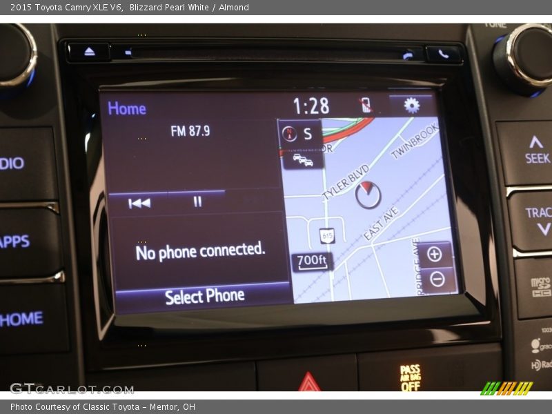 Navigation of 2015 Camry XLE V6