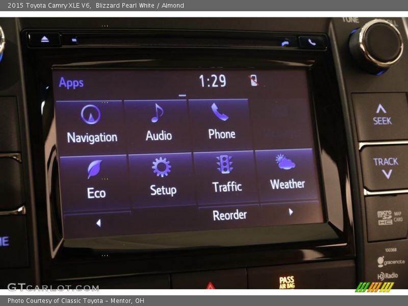 Controls of 2015 Camry XLE V6