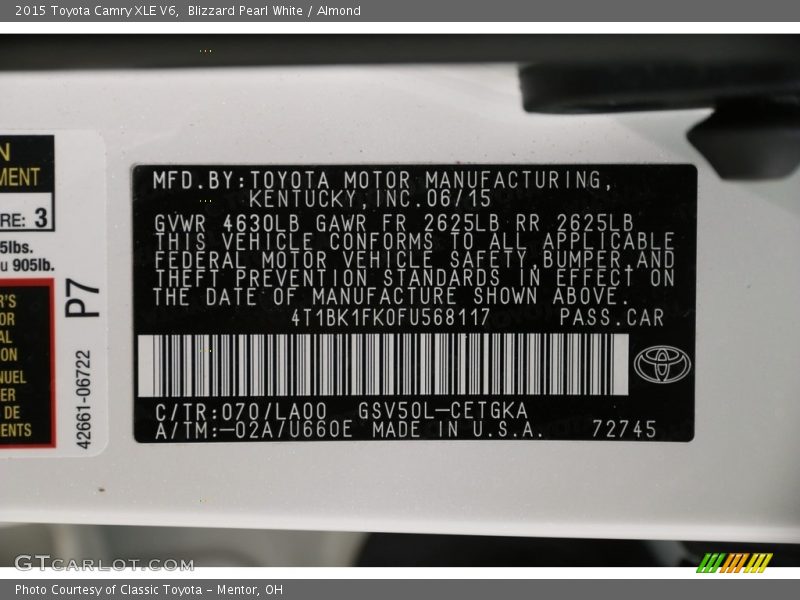 2015 Camry XLE V6 Blizzard Pearl White Color Code 070