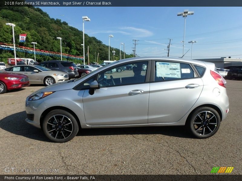 Ingot Silver / Charcoal Black 2018 Ford Fiesta SE Hatchback