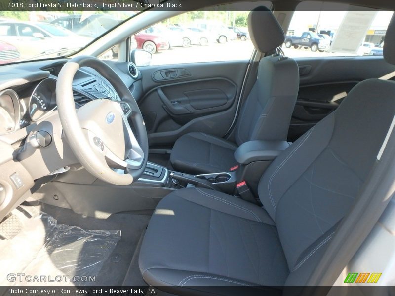Ingot Silver / Charcoal Black 2018 Ford Fiesta SE Hatchback