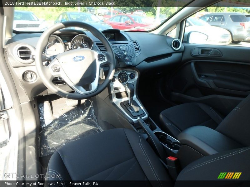 Ingot Silver / Charcoal Black 2018 Ford Fiesta SE Hatchback