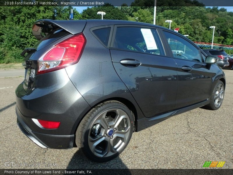 Magnetic / Charcoal Black 2018 Ford Fiesta ST Hatchback