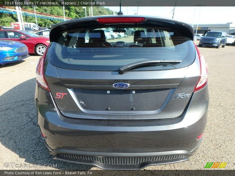 Magnetic / Charcoal Black 2018 Ford Fiesta ST Hatchback