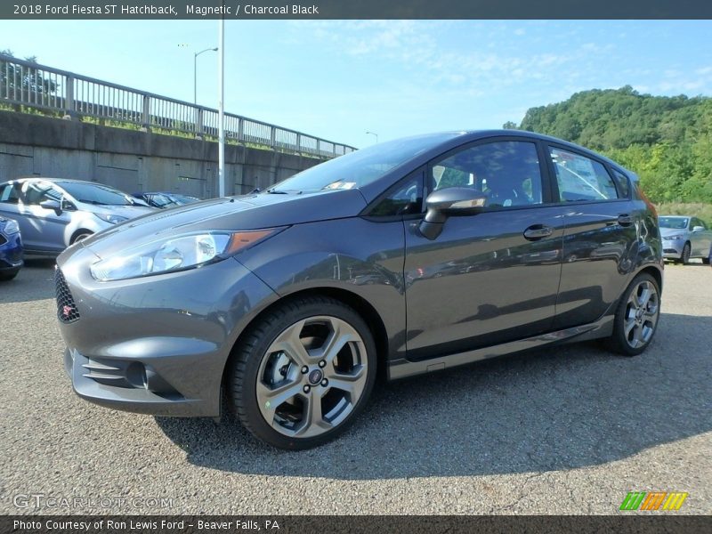 Front 3/4 View of 2018 Fiesta ST Hatchback