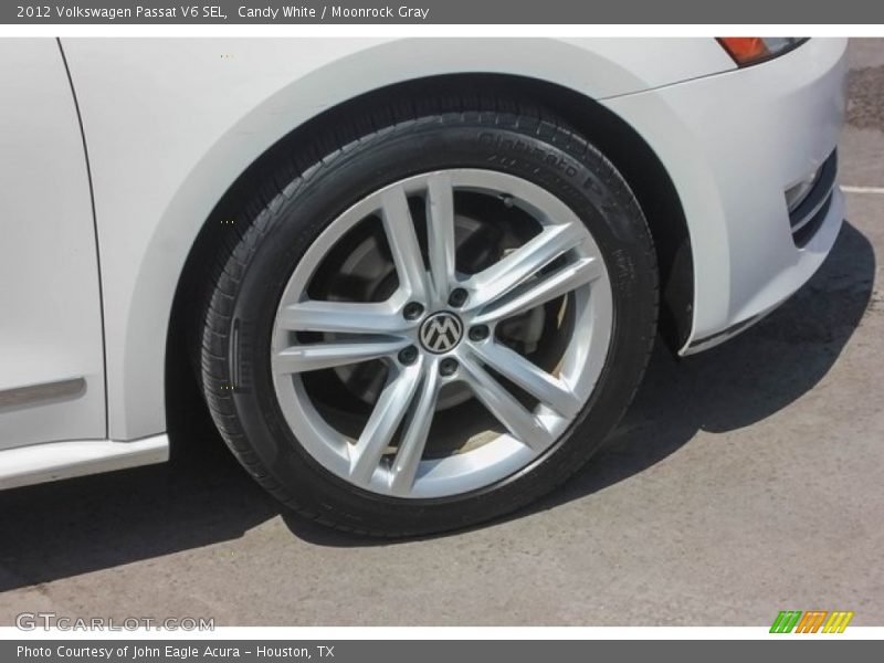Candy White / Moonrock Gray 2012 Volkswagen Passat V6 SEL