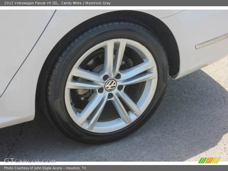 Candy White / Moonrock Gray 2012 Volkswagen Passat V6 SEL
