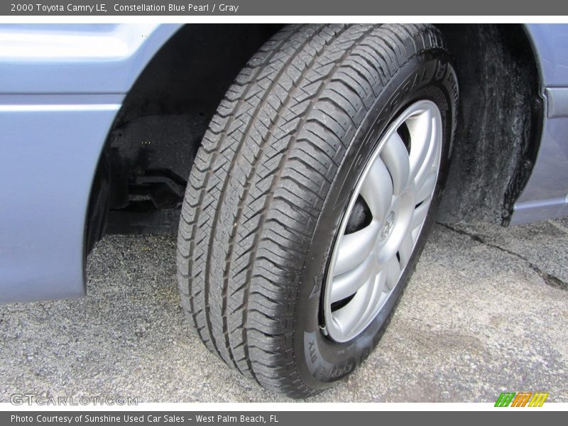 Constellation Blue Pearl / Gray 2000 Toyota Camry LE