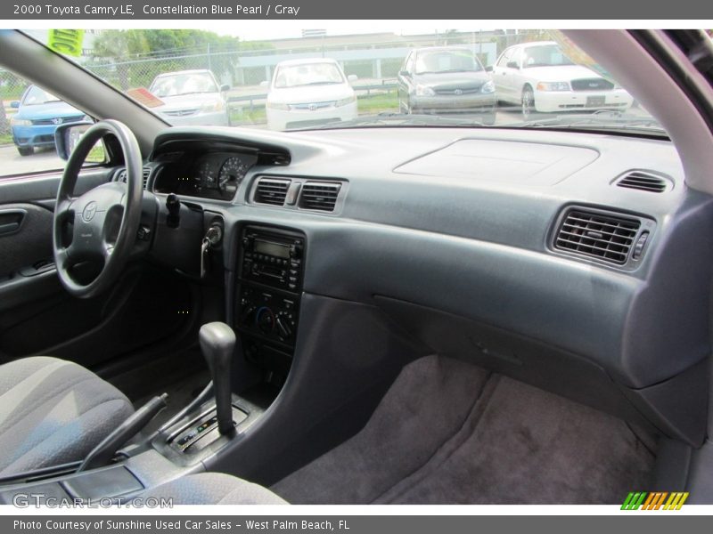 Constellation Blue Pearl / Gray 2000 Toyota Camry LE