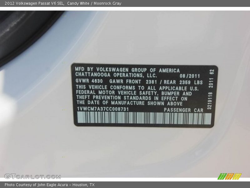 Candy White / Moonrock Gray 2012 Volkswagen Passat V6 SEL