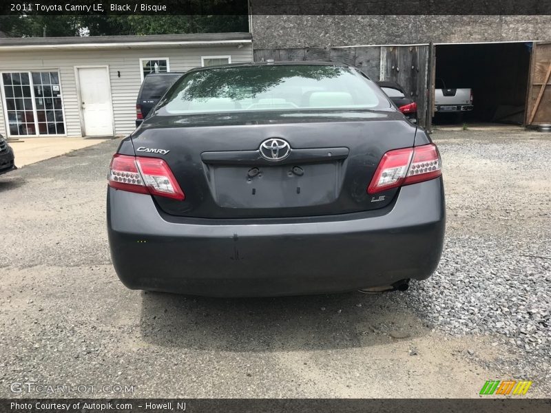 Black / Bisque 2011 Toyota Camry LE