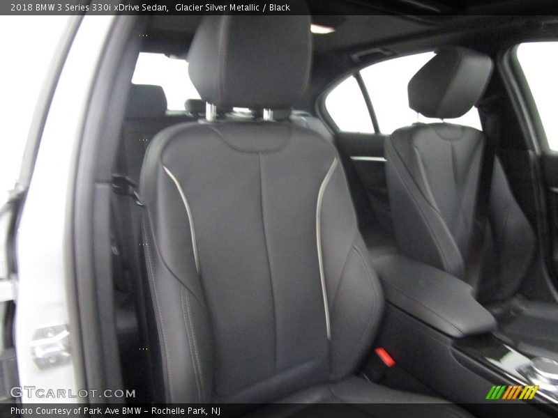 Glacier Silver Metallic / Black 2018 BMW 3 Series 330i xDrive Sedan