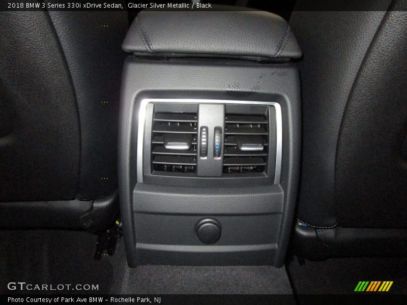 Glacier Silver Metallic / Black 2018 BMW 3 Series 330i xDrive Sedan