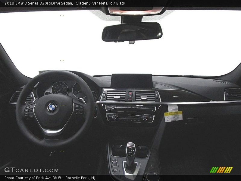 Glacier Silver Metallic / Black 2018 BMW 3 Series 330i xDrive Sedan