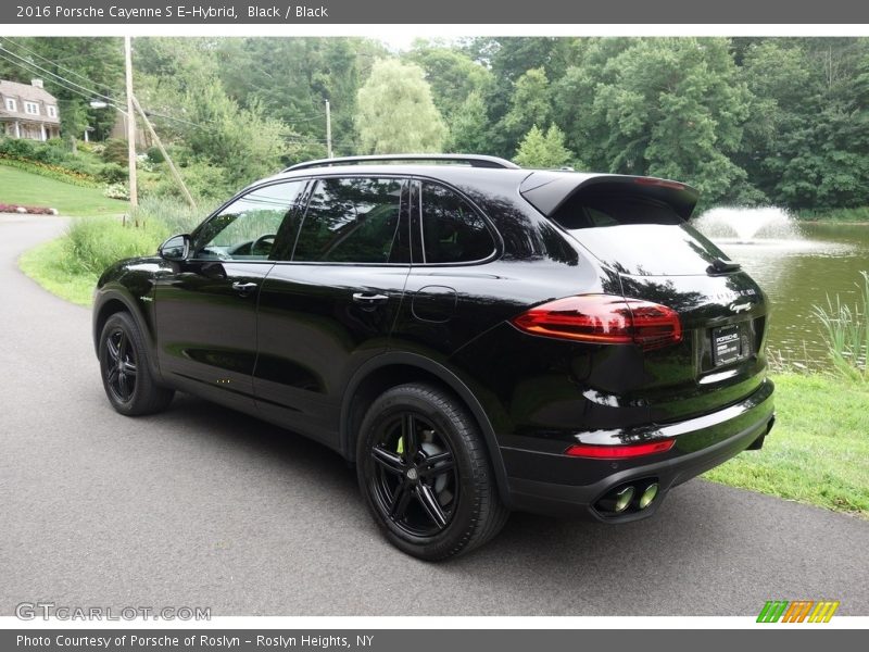 Black / Black 2016 Porsche Cayenne S E-Hybrid