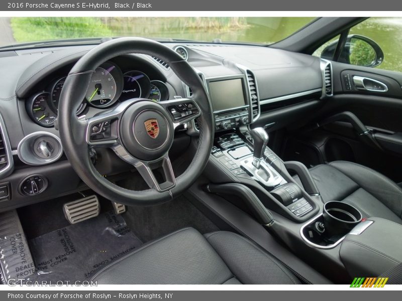  2016 Cayenne S E-Hybrid Black Interior