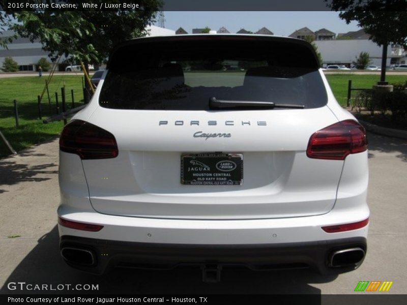 White / Luxor Beige 2016 Porsche Cayenne