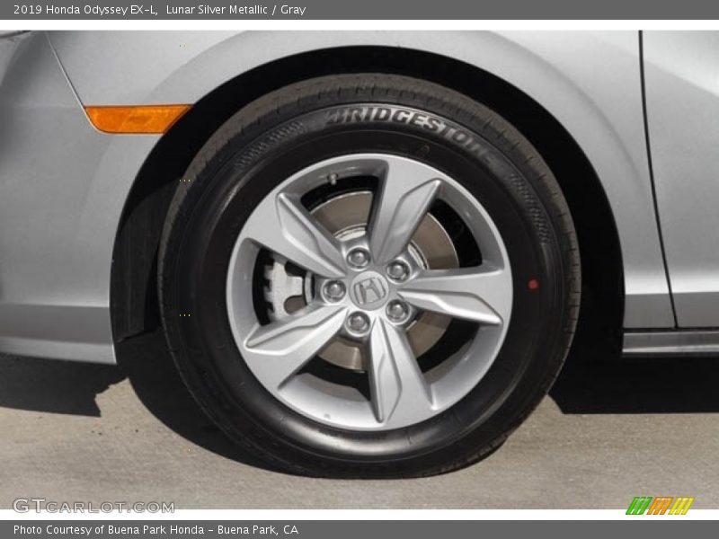 Lunar Silver Metallic / Gray 2019 Honda Odyssey EX-L