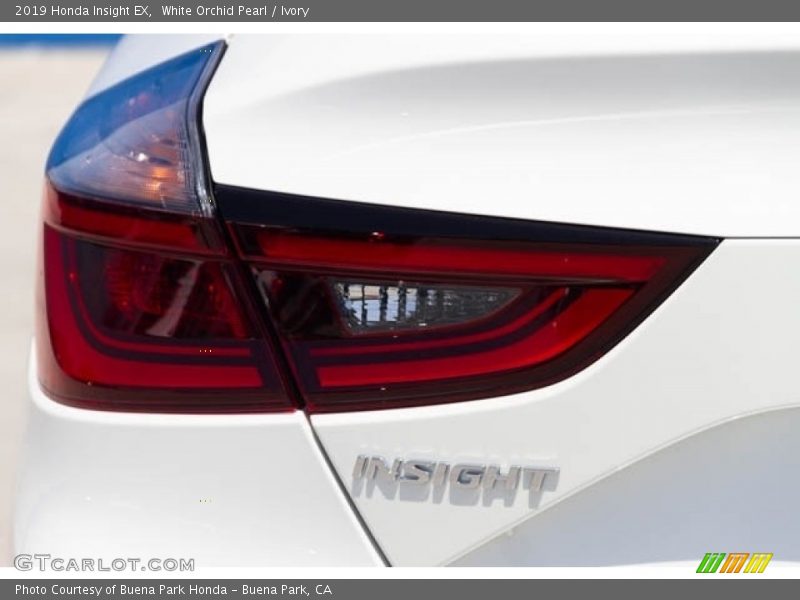 White Orchid Pearl / Ivory 2019 Honda Insight EX