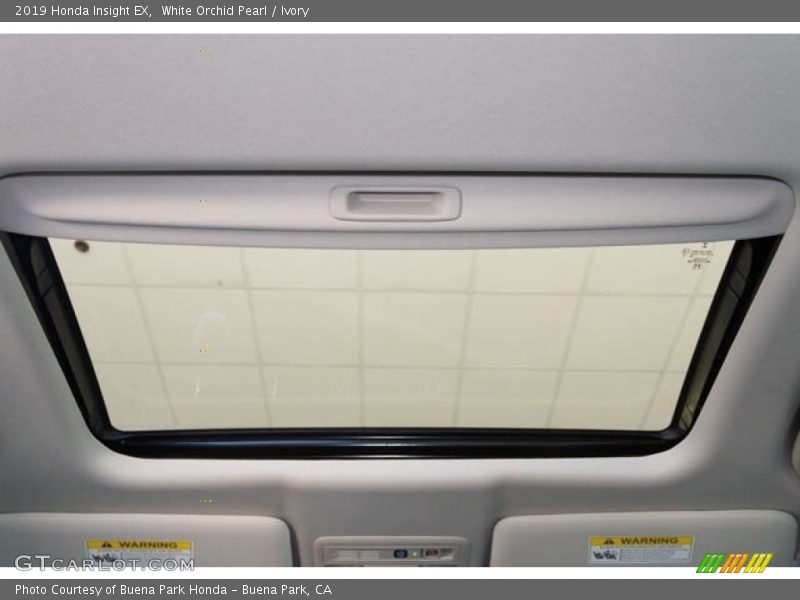 White Orchid Pearl / Ivory 2019 Honda Insight EX