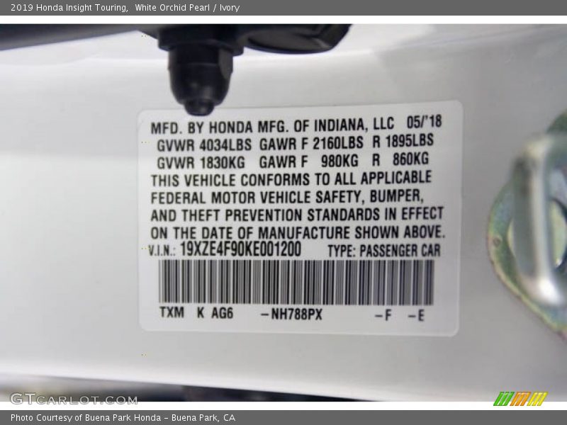 White Orchid Pearl / Ivory 2019 Honda Insight Touring