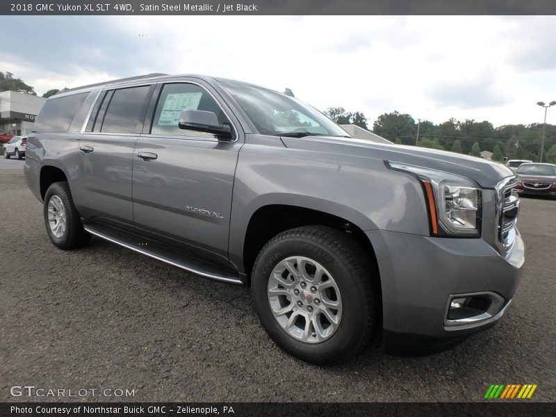 Front 3/4 View of 2018 Yukon XL SLT 4WD