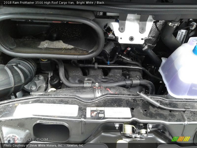 Bright White / Black 2018 Ram ProMaster 3500 High Roof Cargo Van