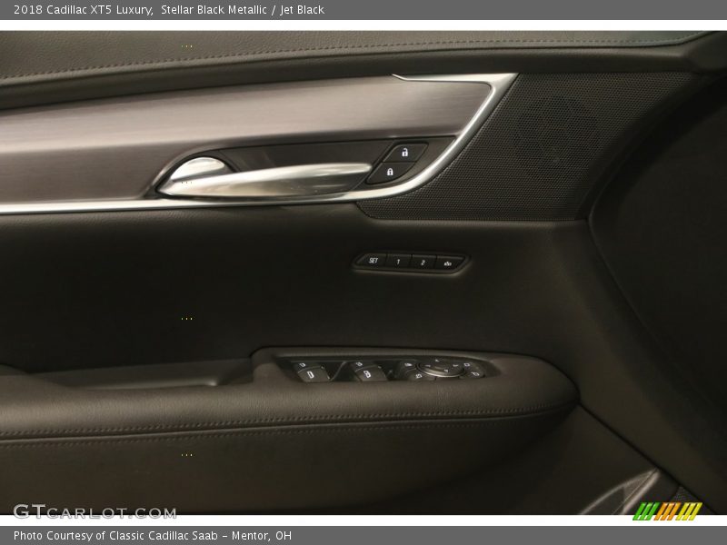 Stellar Black Metallic / Jet Black 2018 Cadillac XT5 Luxury