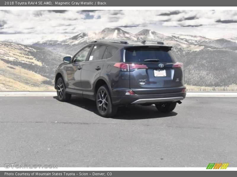 Magnetic Gray Metallic / Black 2018 Toyota RAV4 SE AWD