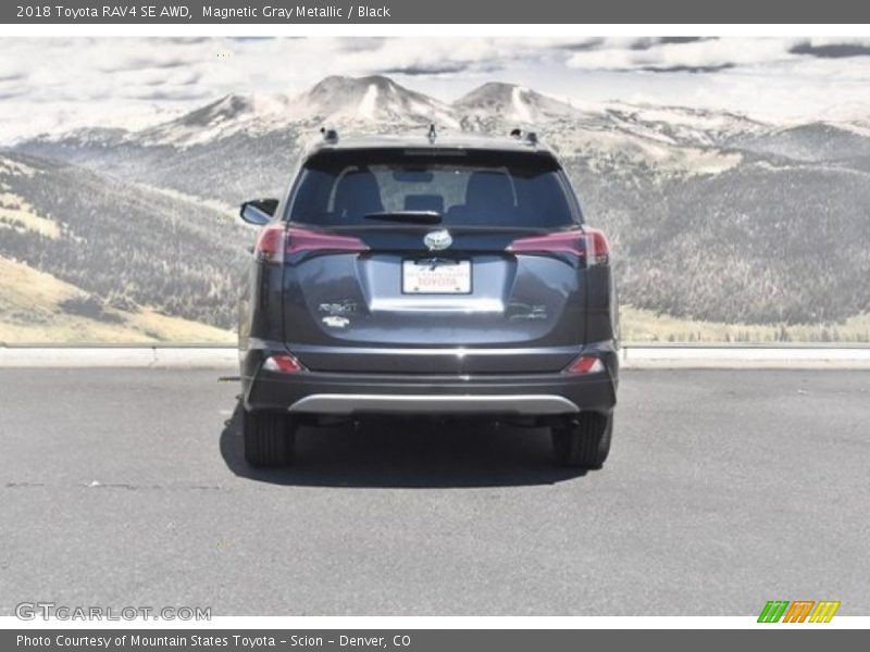 Magnetic Gray Metallic / Black 2018 Toyota RAV4 SE AWD