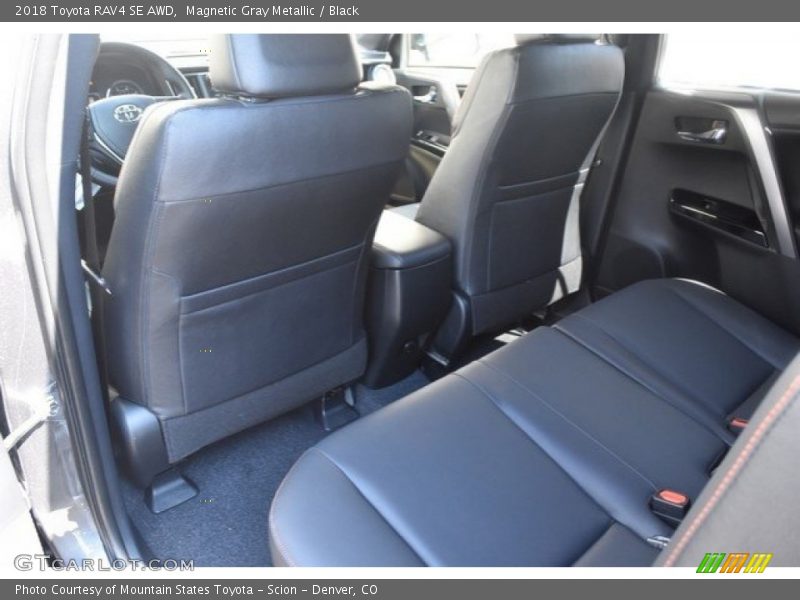 Magnetic Gray Metallic / Black 2018 Toyota RAV4 SE AWD