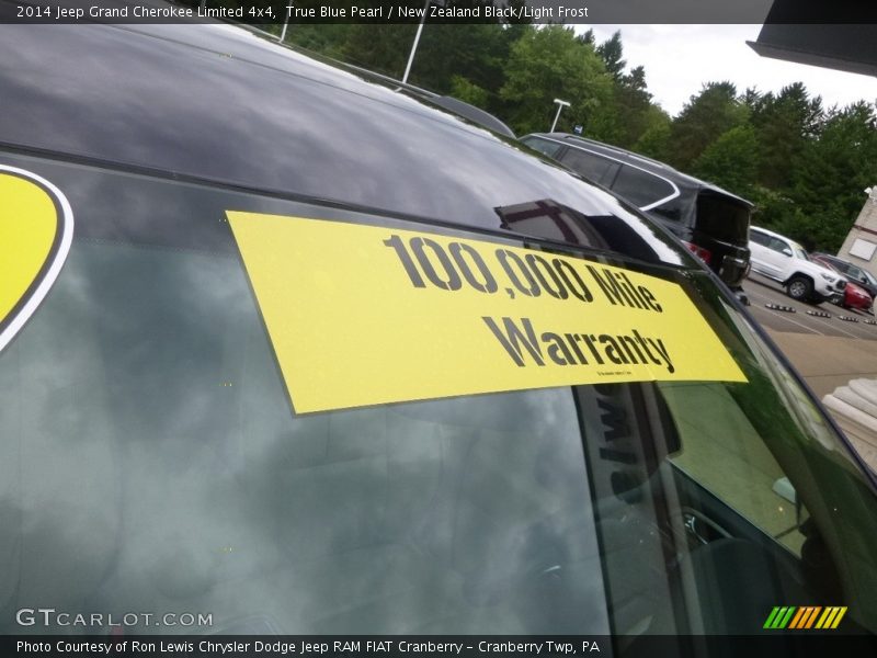 True Blue Pearl / New Zealand Black/Light Frost 2014 Jeep Grand Cherokee Limited 4x4