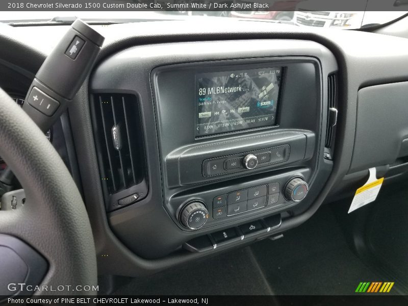 Summit White / Dark Ash/Jet Black 2018 Chevrolet Silverado 1500 Custom Double Cab