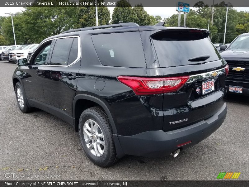 Mosaic Black Metallic / Jet Black 2019 Chevrolet Traverse LT