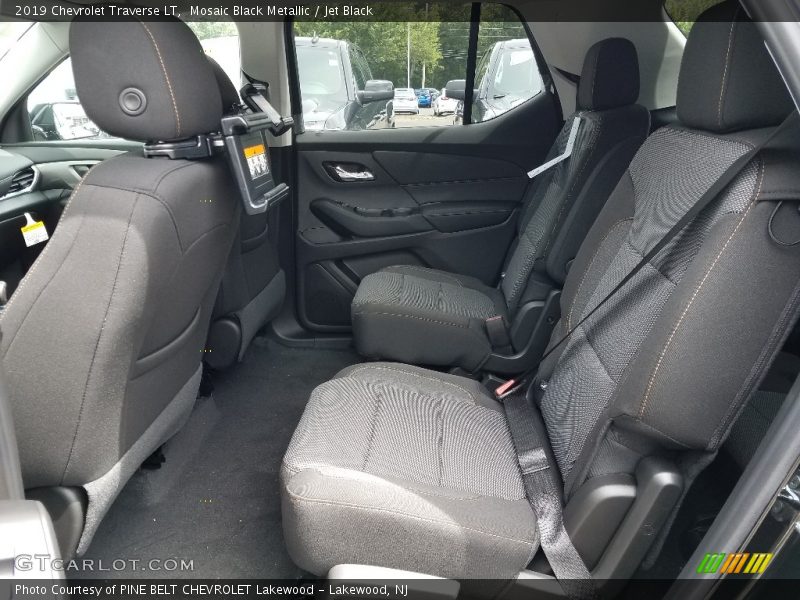 Mosaic Black Metallic / Jet Black 2019 Chevrolet Traverse LT
