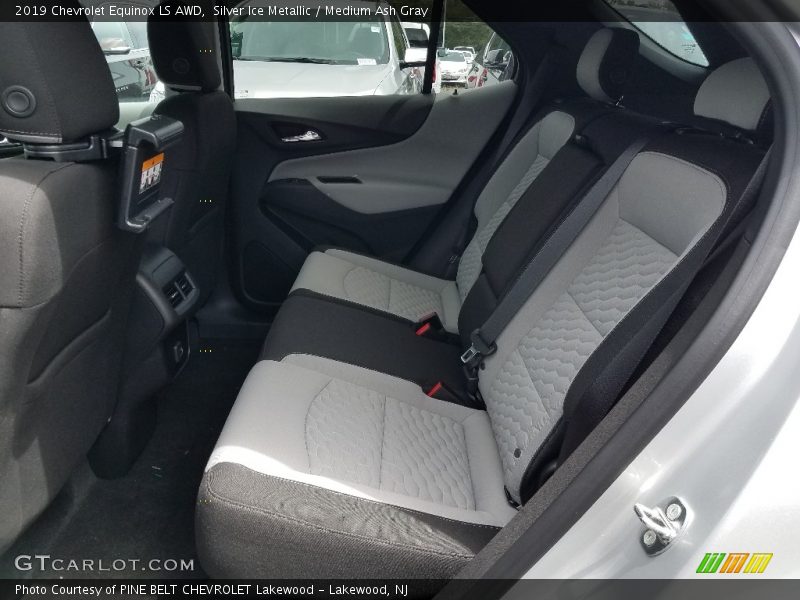 Silver Ice Metallic / Medium Ash Gray 2019 Chevrolet Equinox LS AWD