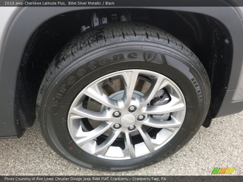 Billet Silver Metallic / Black 2019 Jeep Cherokee Latitude Plus