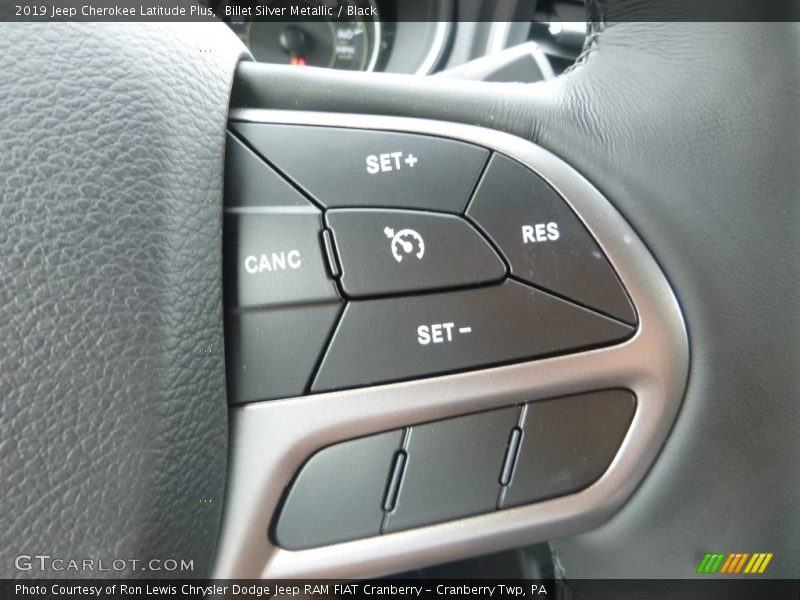 Billet Silver Metallic / Black 2019 Jeep Cherokee Latitude Plus